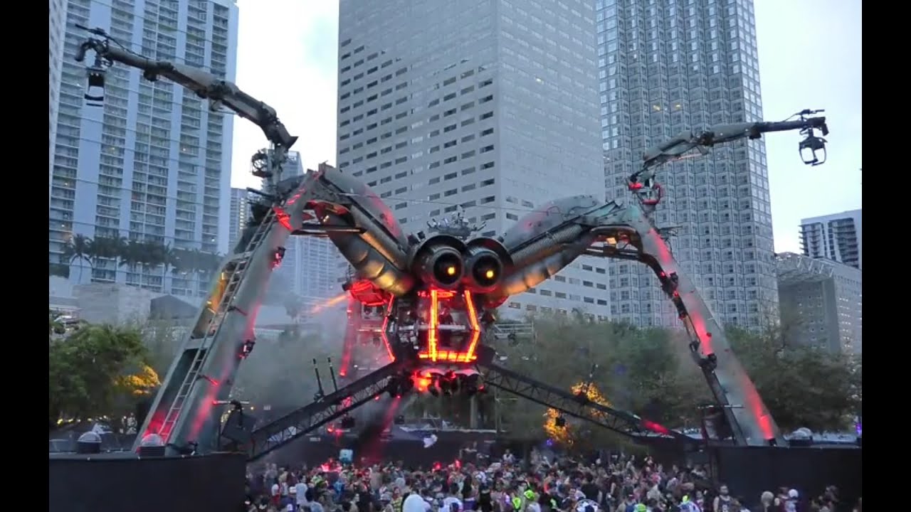 Mind Against @ Ultra Music Festival Miami 2016  - Resistance Stage 19 03 2016