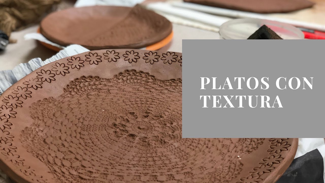 Cómo se hace un plato de cerámica con textura