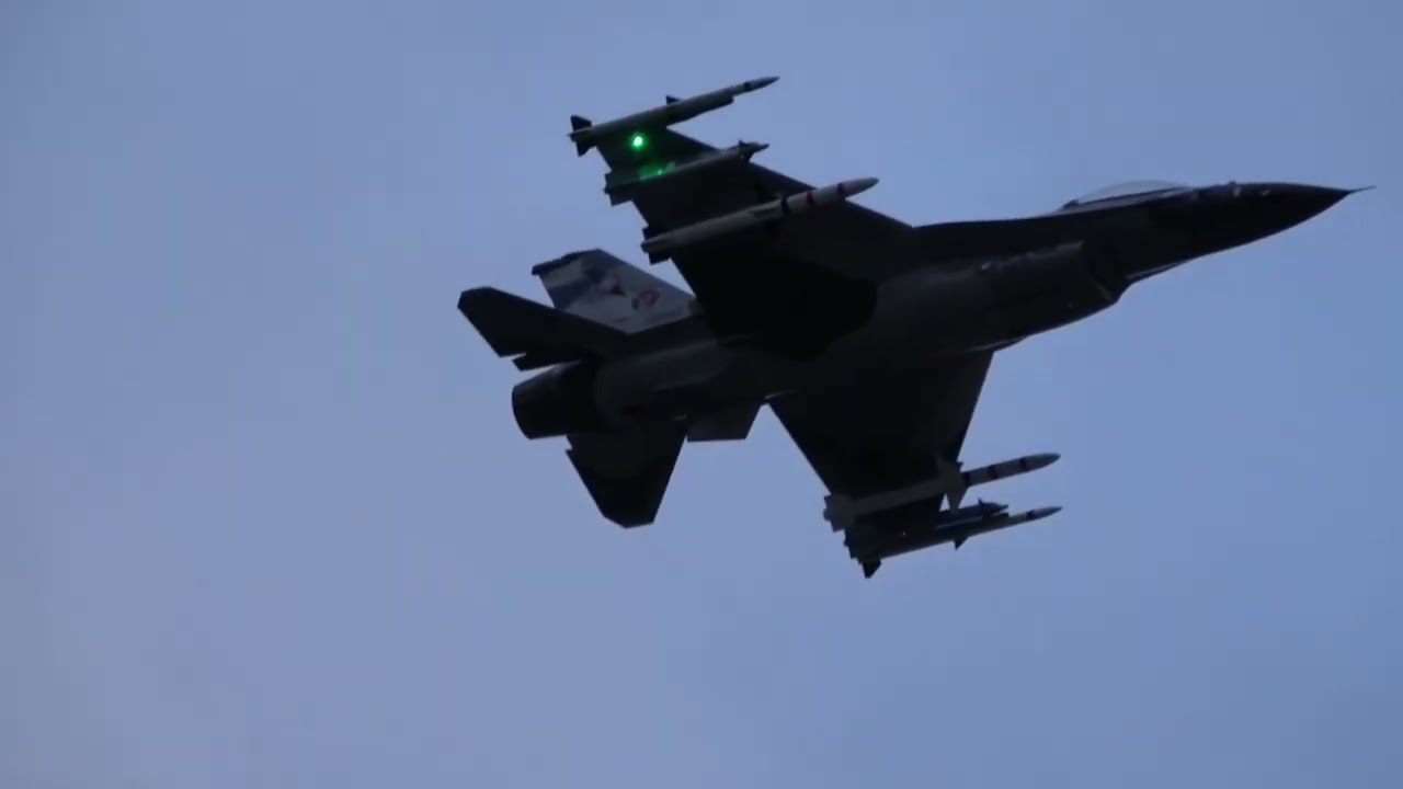 Pierre's Skymaster 1/6 scale F-16 Golden hour flying 9-17-23
