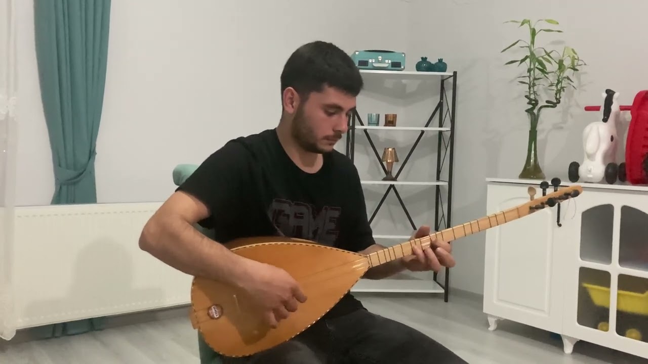 Elfida (Kısa sap bağlama)