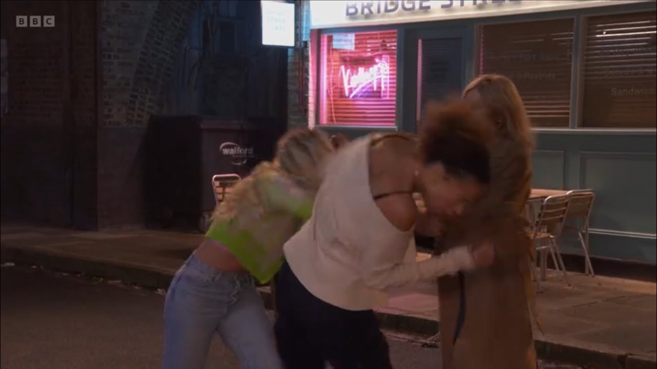 EastEnders 29/01/25: Anna Attacks Gina & Reveals She Found The Shovel