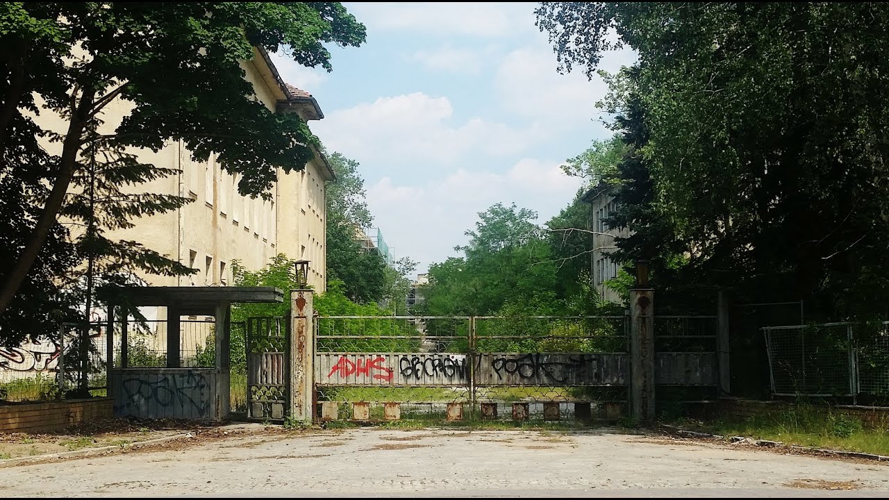 Вюнсдорф (Wünsdorf). КПП комплекса зданий штаба ГСВГ,подходы  11.06.2021