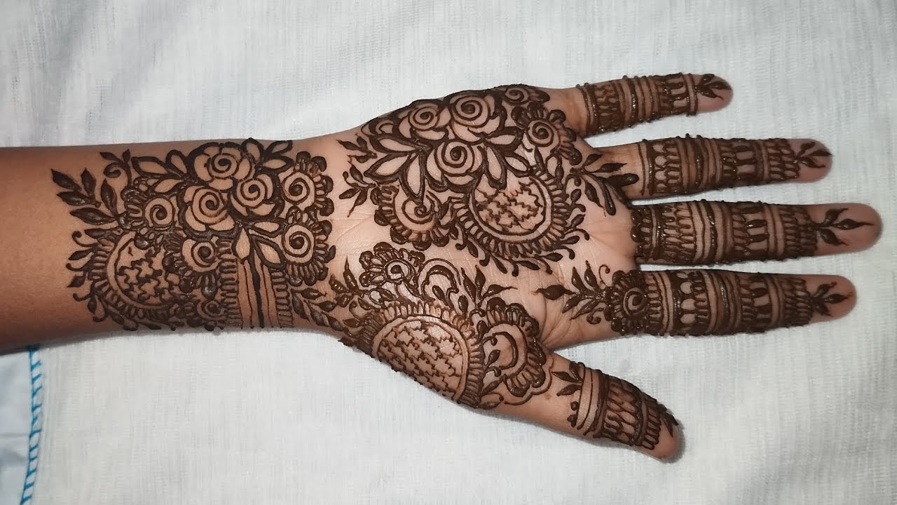Floral mehndi design😚🌿#mehndi #floralmehndi #video #viral 🔥