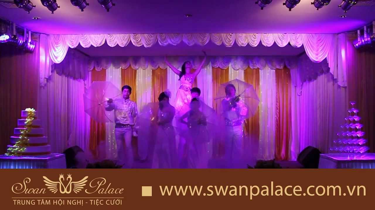 Swan Palace - Beautiful White