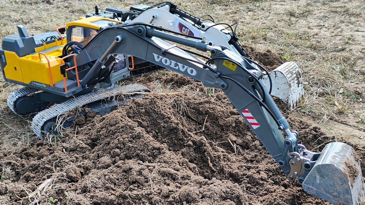 Huina 580 vs Amewi Volvo EC 160E model comparison / dimensions, features, price and performance