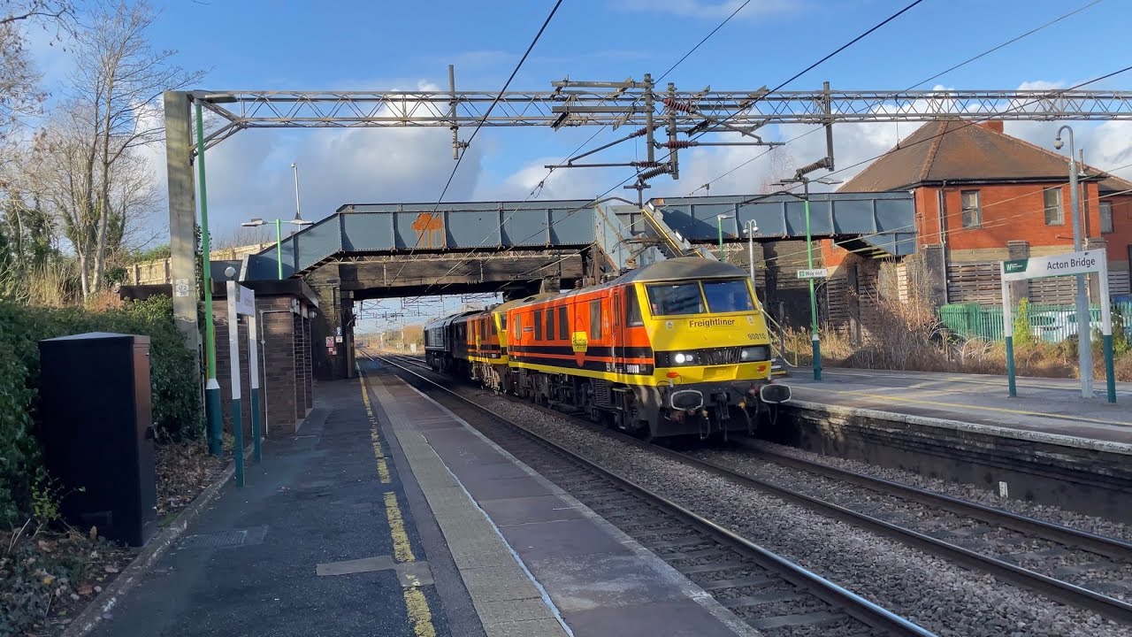 Trains at Acton bridge 10/12/2025