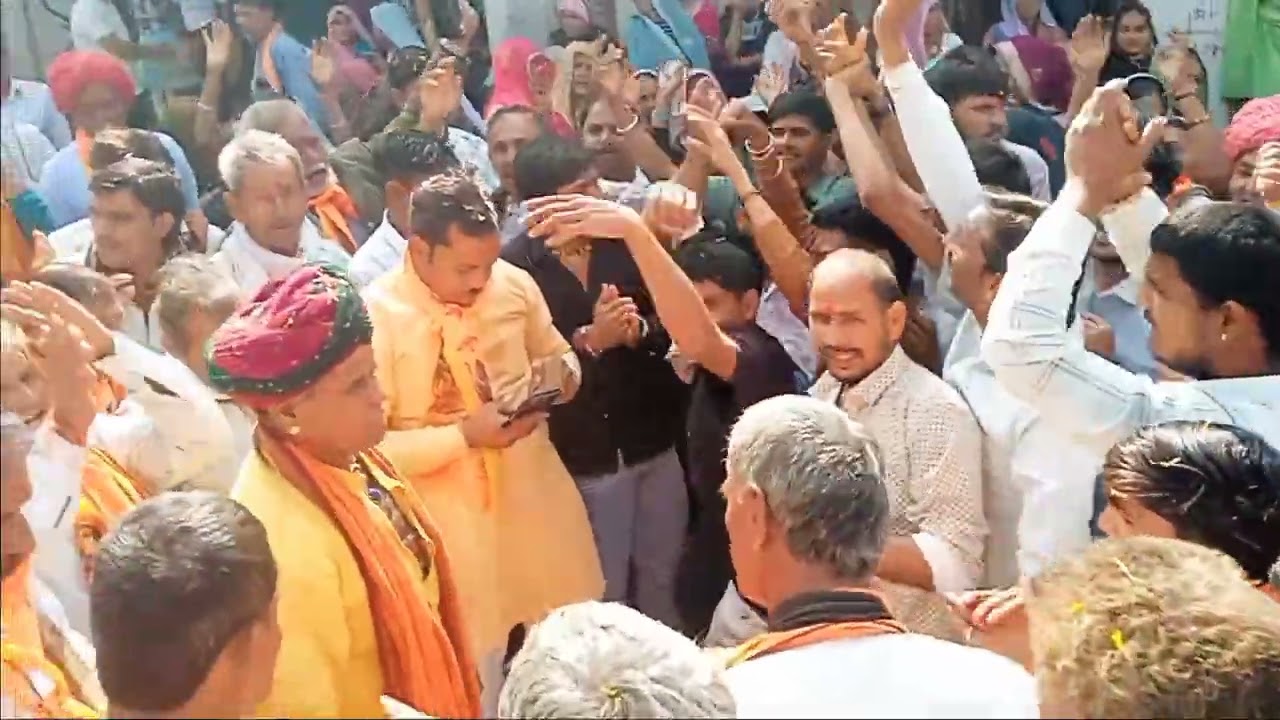 prabhatferi//Bira Ram gun ga le re manak jamara me//बीरा हरि गुण गा ले रे मनक जमारा में#prabhatferi 