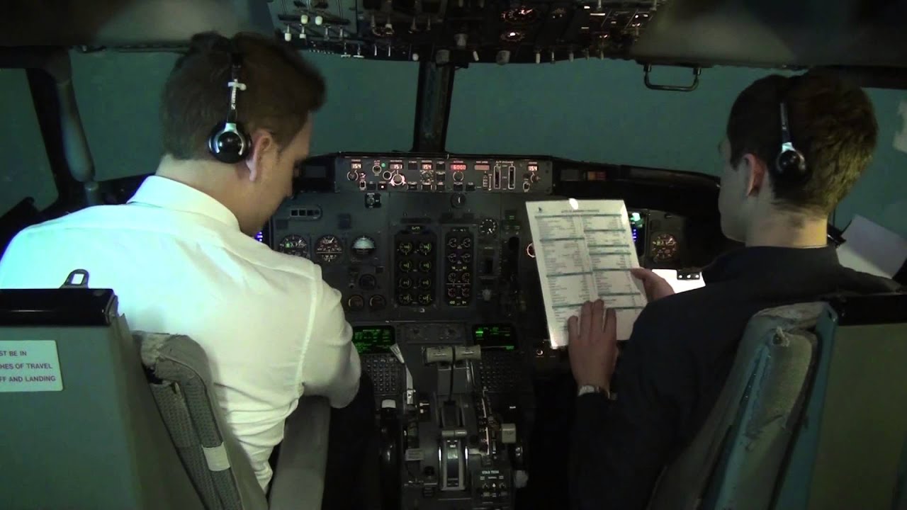 Полёт на Boeing 737-CL: видео из кабины пилота (часть 3) — Baltic Aviation Academy