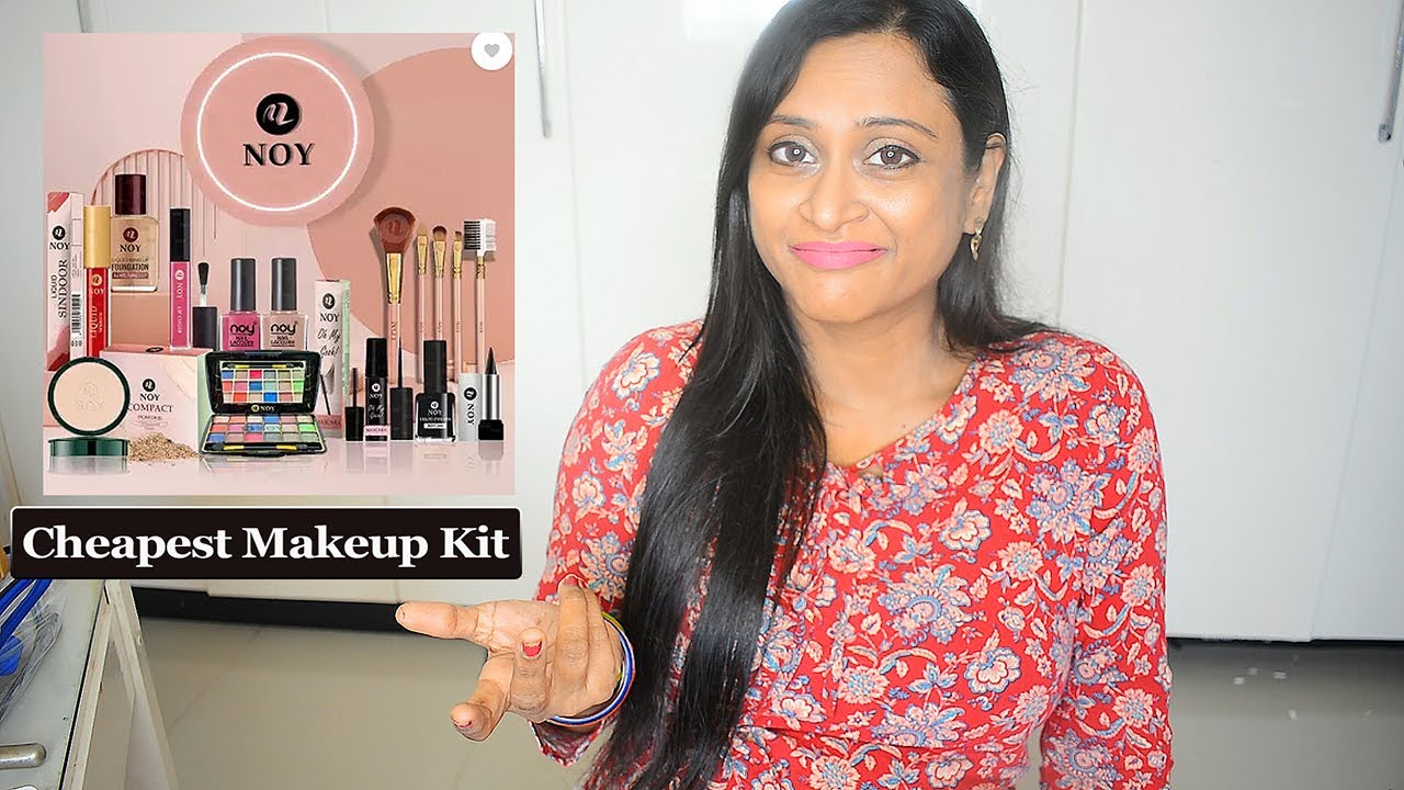 Trying Flipkart Makeup Kit | 15 Makeup Products For Just 250 Rs | Cheapest Makeup Kit from Flipkart