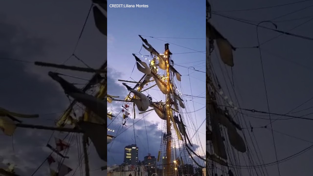 Mexican Navy boat strikes Brooklyn Bridge during training mission