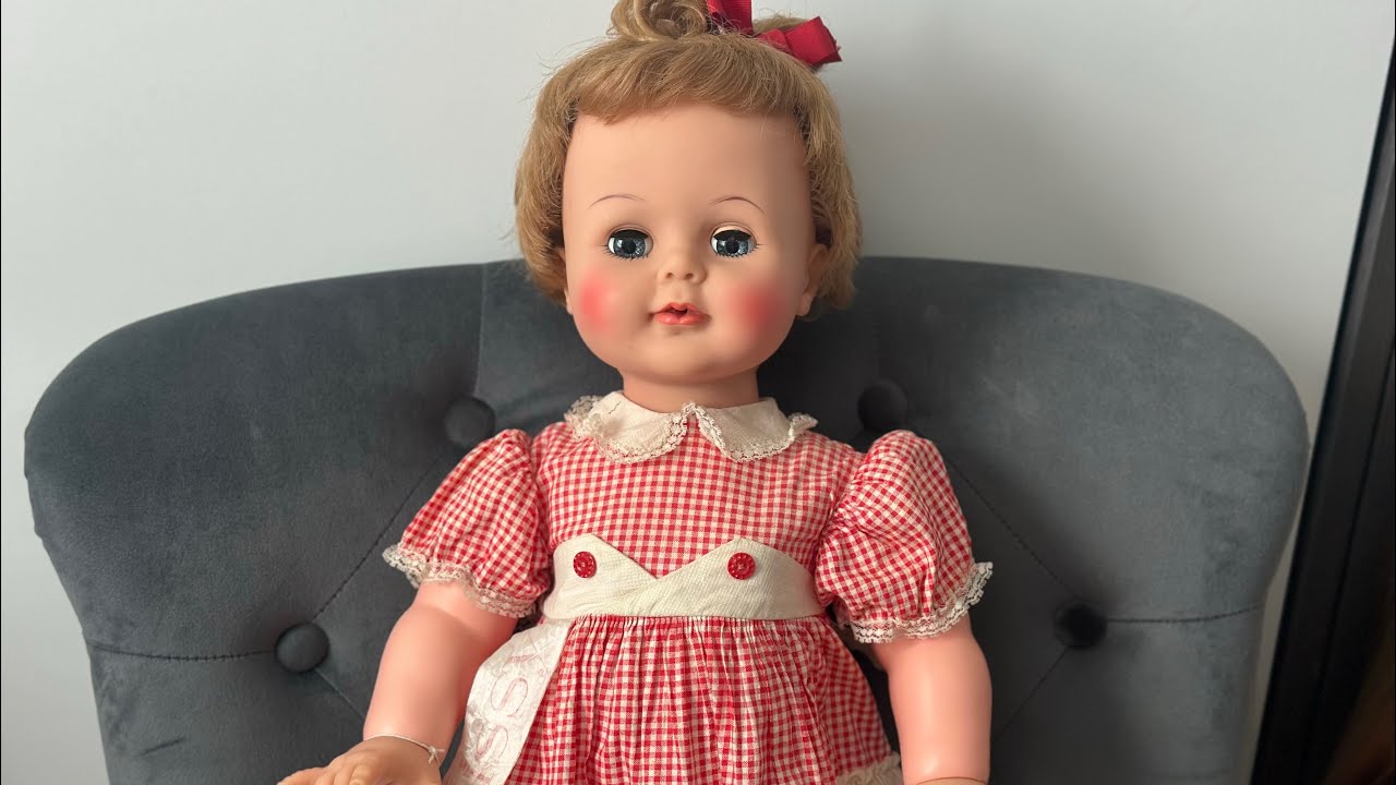 Распаковка и Обзор на Куклу Kissy 💚💚💚 #baby #unboxing #doll #cute 