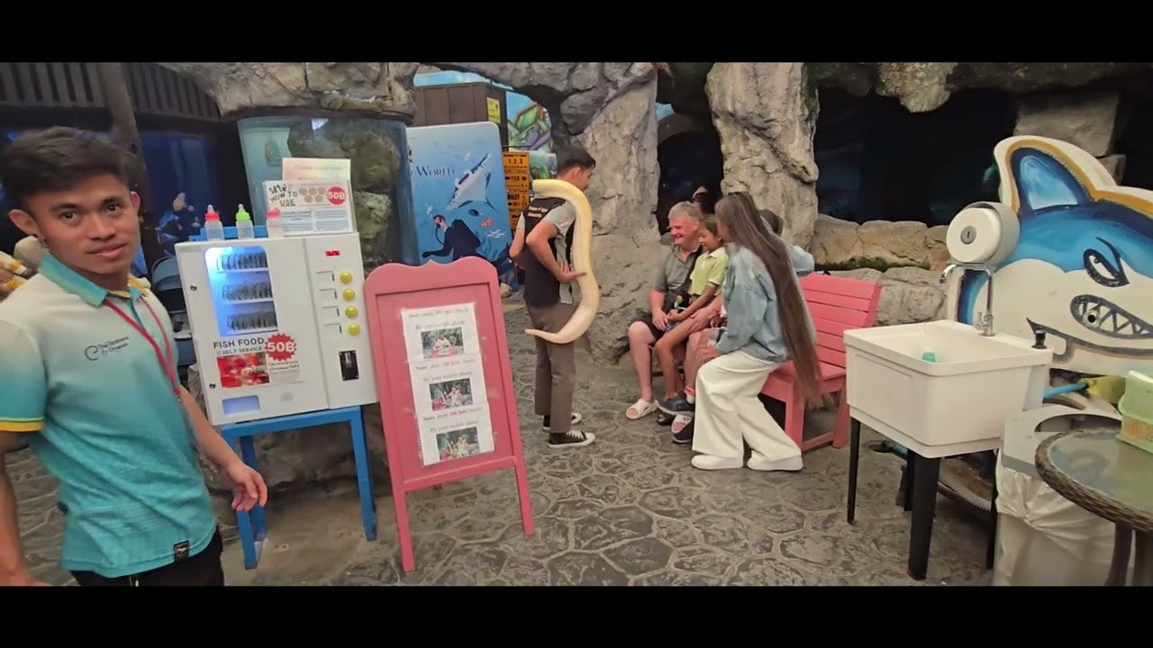 Thailand tour part 7 (Under water world)