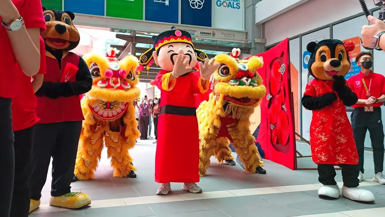 Double Lion Dance with Choy San Yeh