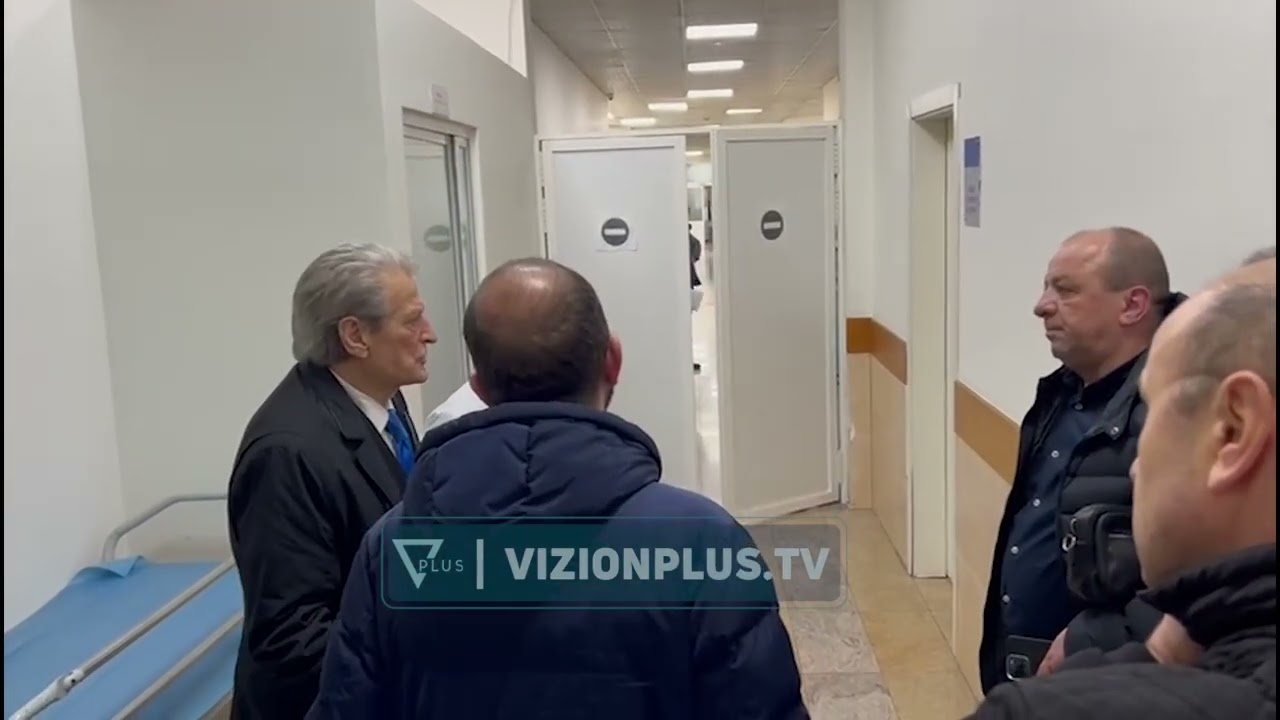 Efektivë, qytetarë dhe deputetë të lënduar nga protesta e PD, Sali Berisha shkon tek Trauma