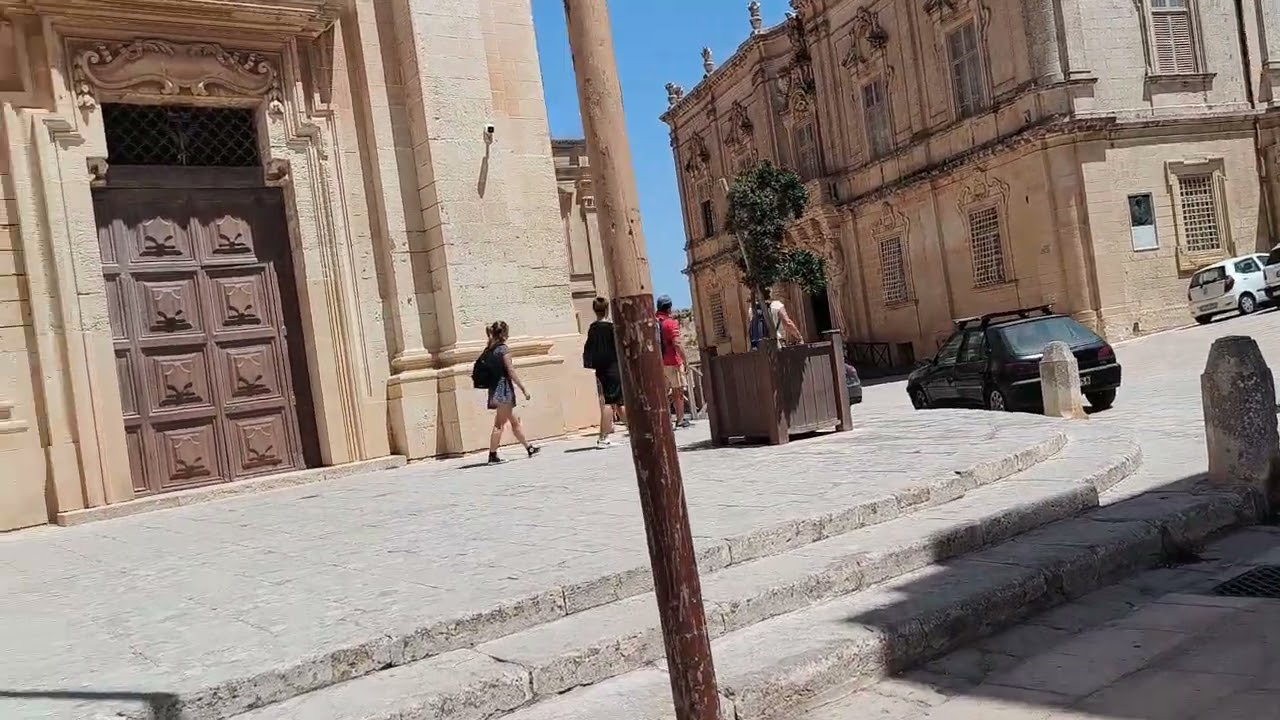 Mdina Malta, walking around 150725