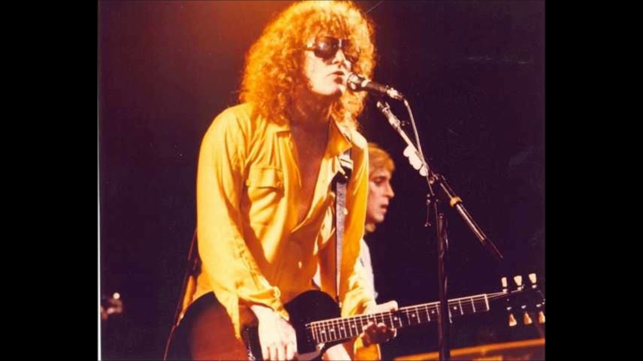 Ian Hunter & MIck Ronson Walking With a Mountain - Hammersmith 1979