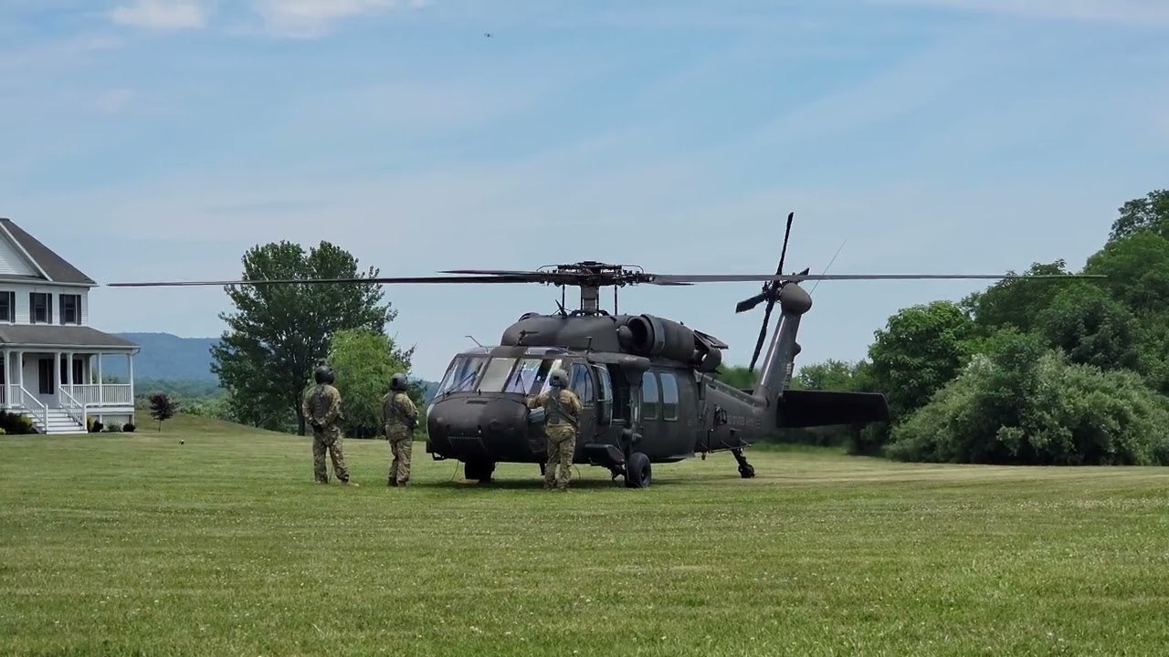 2024-06-16 - Black Hawk Helicopter Take-off @ Grimes Airport, Grimes, PA