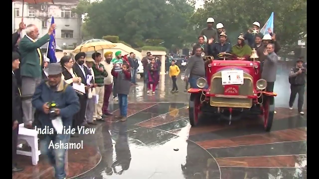 VINTAGE AND CLASSIC CAR RALLY DELHI