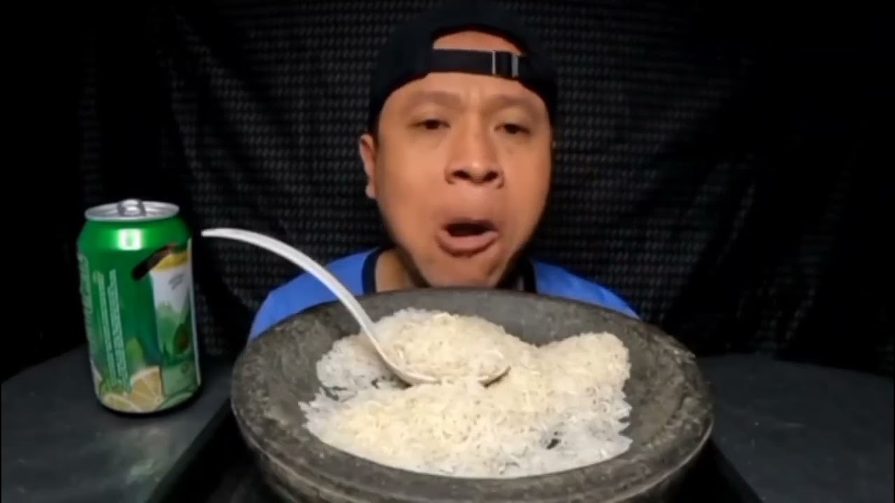 ASMR RAW RICE EATING||KOMPILASI MAKAN BERAS DI COBEK||ADY AV DAN VANO TV#compliation