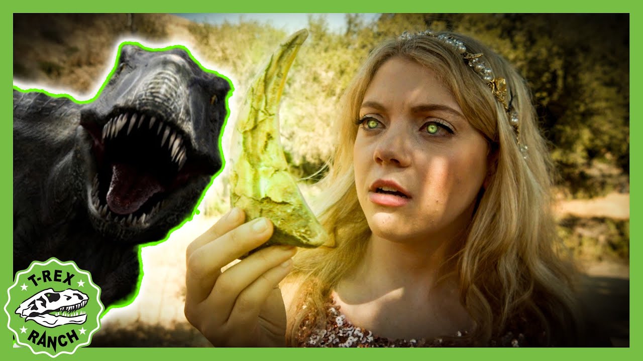 Giant Dinosaur Halloween Costume Contest! | 🦖🦕 T-Rex Ranch Dinosaur Videos