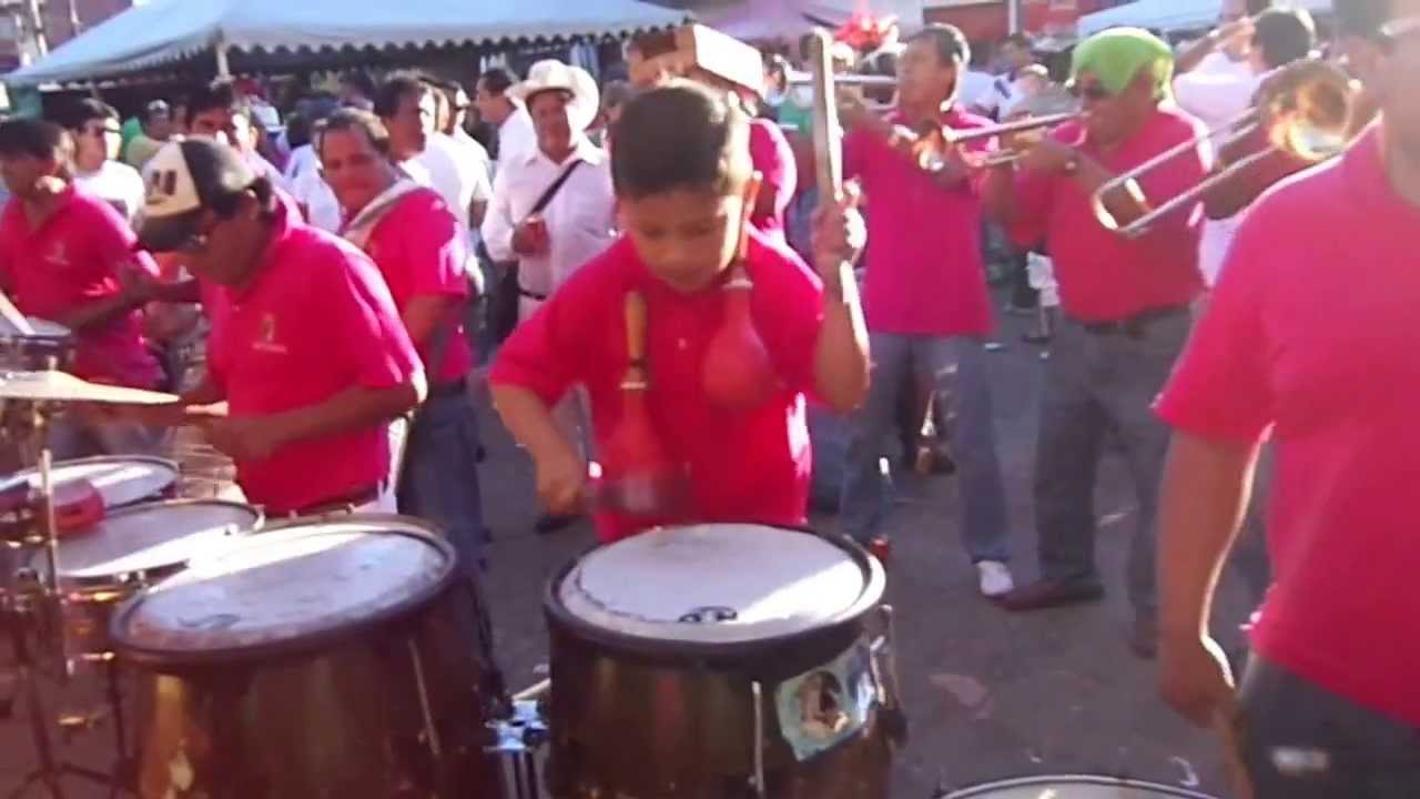 Victor Manuel y la Banda Perucho