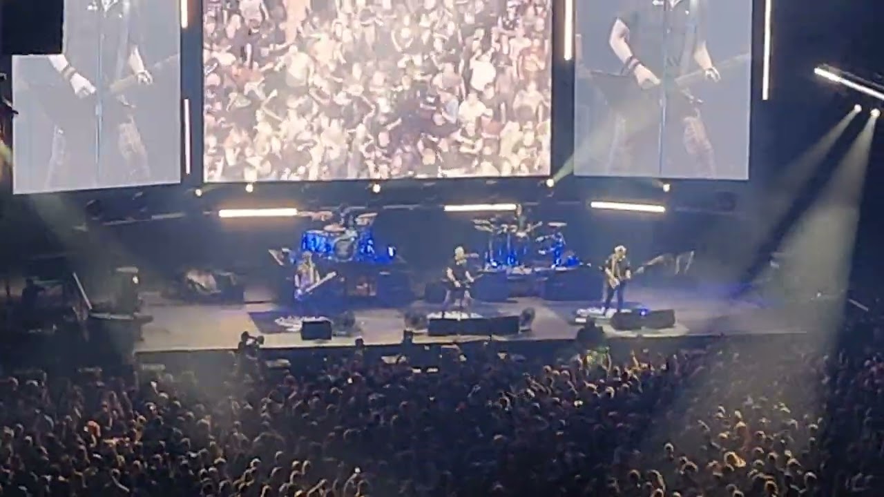 The Offspring - Self Esteem (Live 28.10.25 @ Barclays Arena Hamburg)