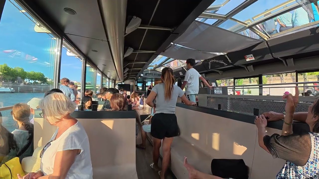 Channel tour from Boat in  Paris 