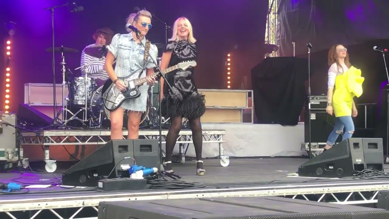 ALTERED IMAGES & DON`T TALK TO ME ABOUT LOVE