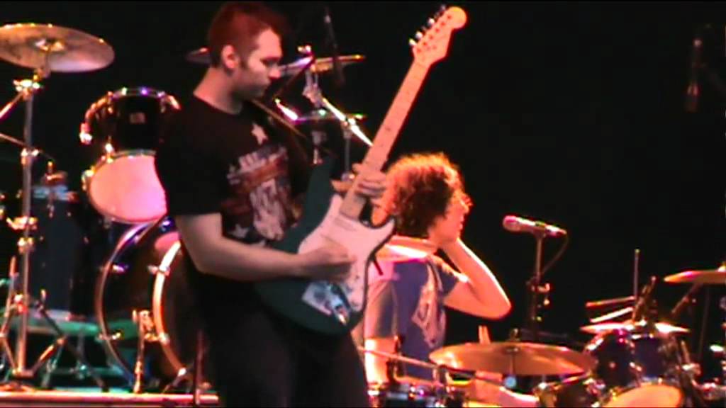 Eruption Live Guitar Solo by White Heat - Tyler Hodges