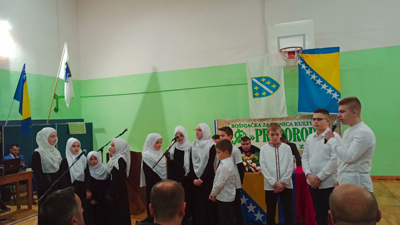 DEVET HEROJA - Dječiji hor 