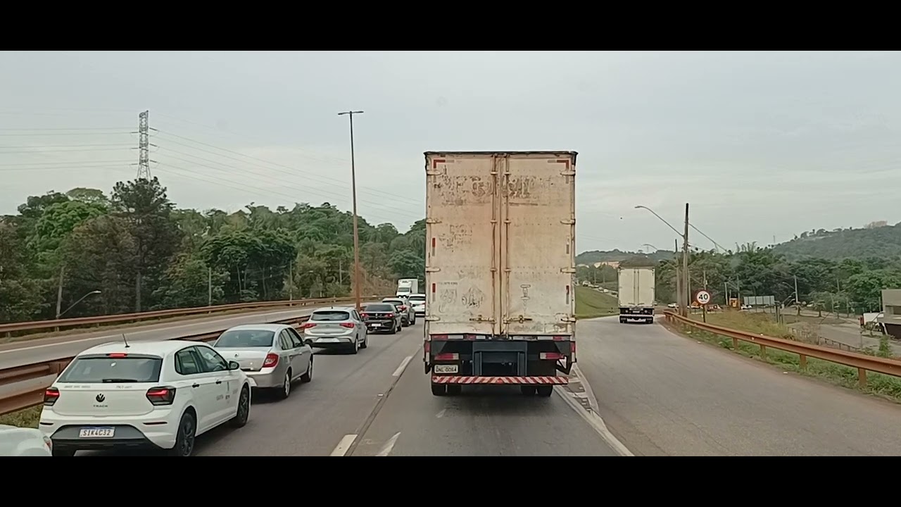 Citrolândia,  Betim, Colisão entre Ônibus e Caminhão Rodovia Fernão Dias
