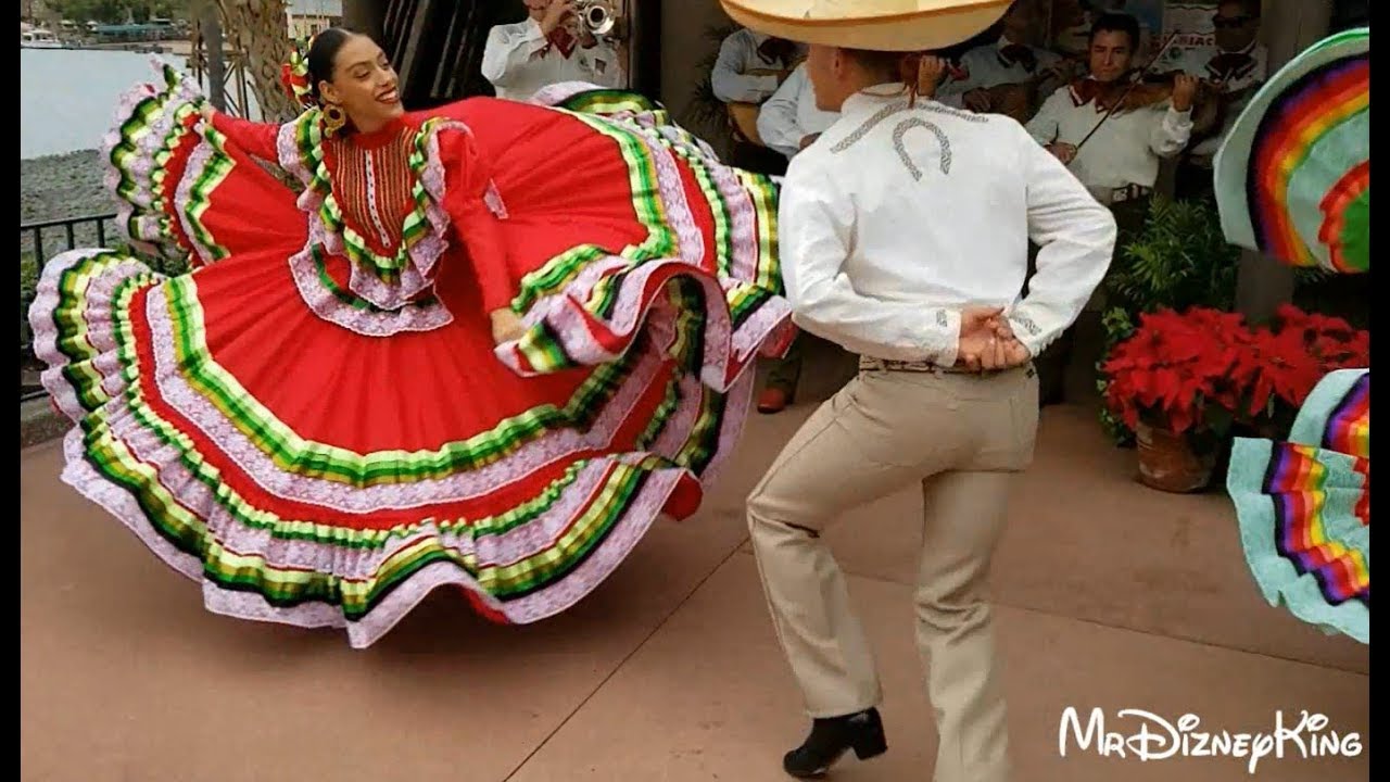 Epcot Mexico Storyteller Feat. Mariachi Cobre & Holiday Folklorico Dancers