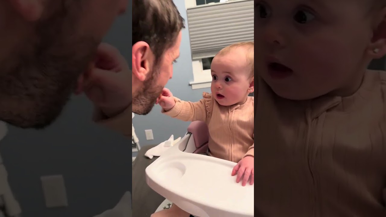 Нет ничего хуже, чем когда папа съедает твои бамбуковые палочки! 💕 Сердце мамы переполнено радост...