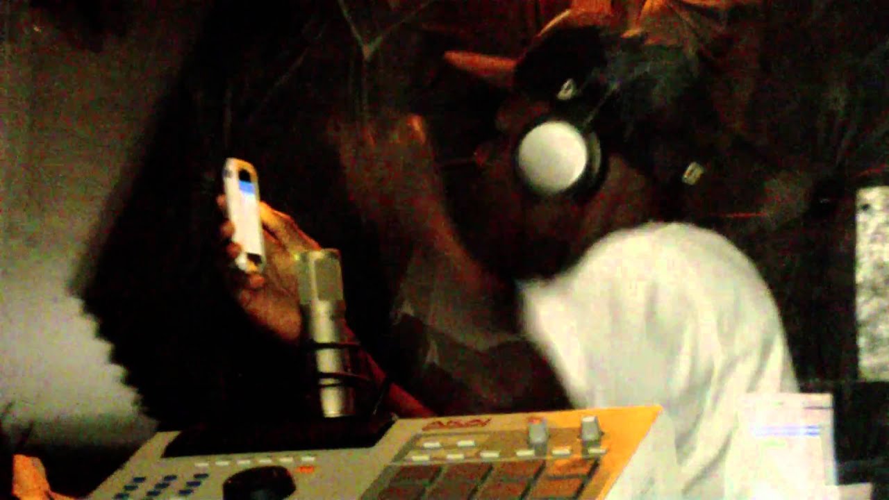 WS BUGG in the studio HUSTLE 101