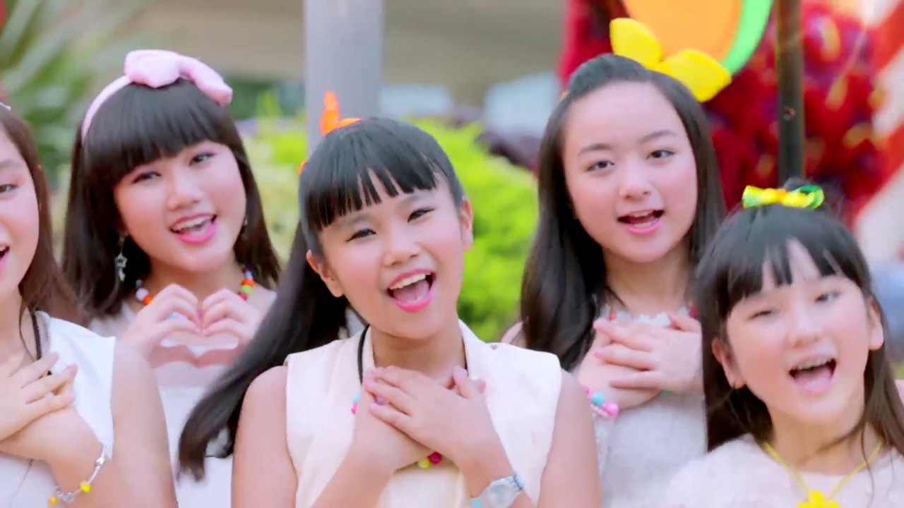 《高唱新年》Sing a Loud   é kids新年特备节目 第一集 [Official Video]