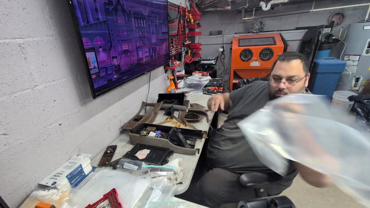 300zx CENTER CONSOL AND DASH REMOVAL