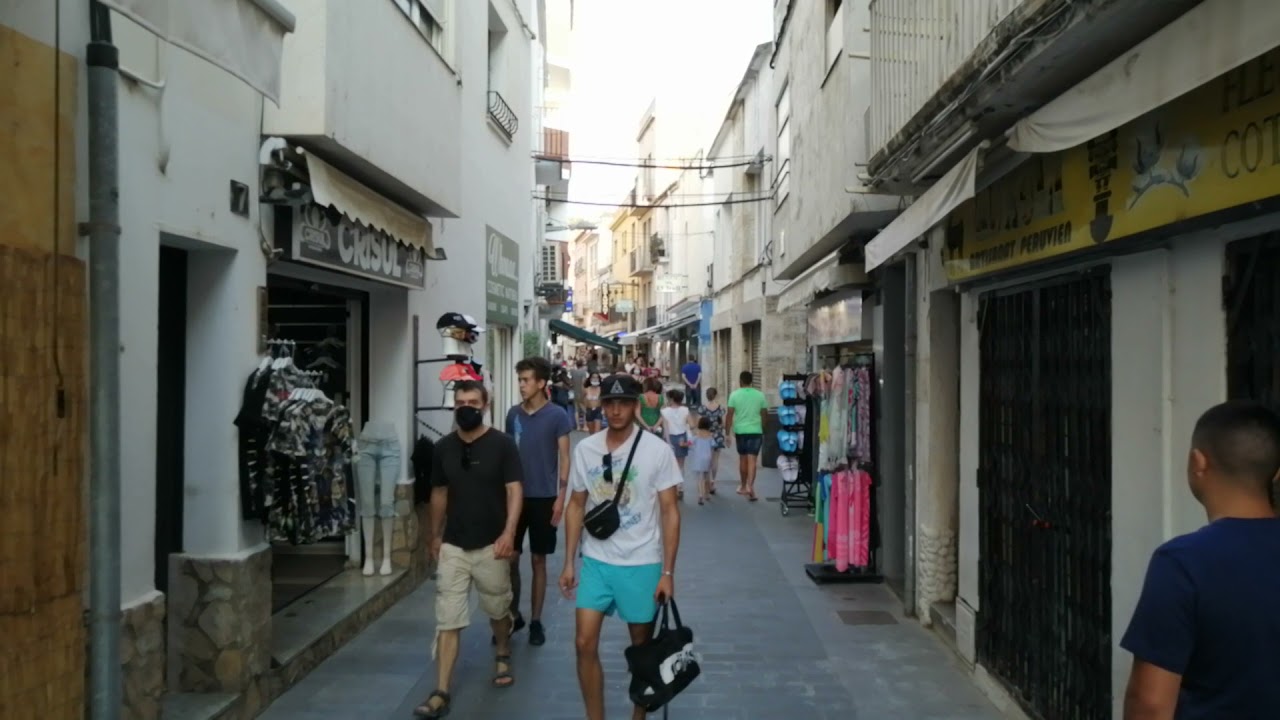 Walking tour Down Town Roses Costa Brava part 1