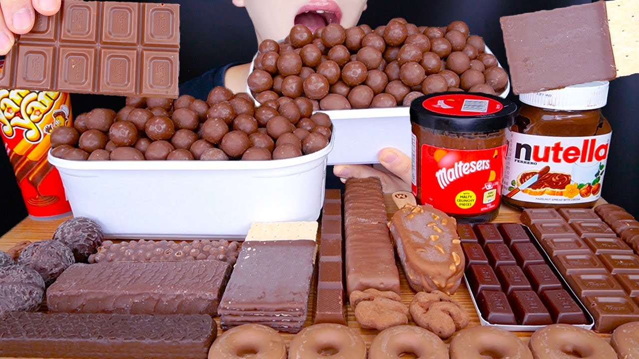 ASMR MALTESERS MAGNUM CHOCOLATE ICE CREAM DESSERT MUKBANG 몰티져스 초콜릿 아이스크림 먹방 チョコレート 咀嚼音 EATING SOUNDS