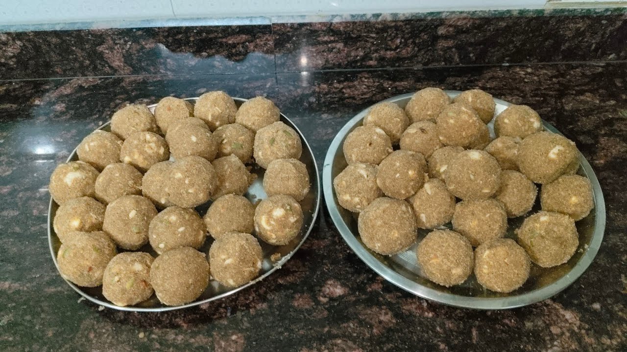 Aaj mai apne ghar gai ll gaund k laddu banaye ll daily vlog ll Udita family vlog