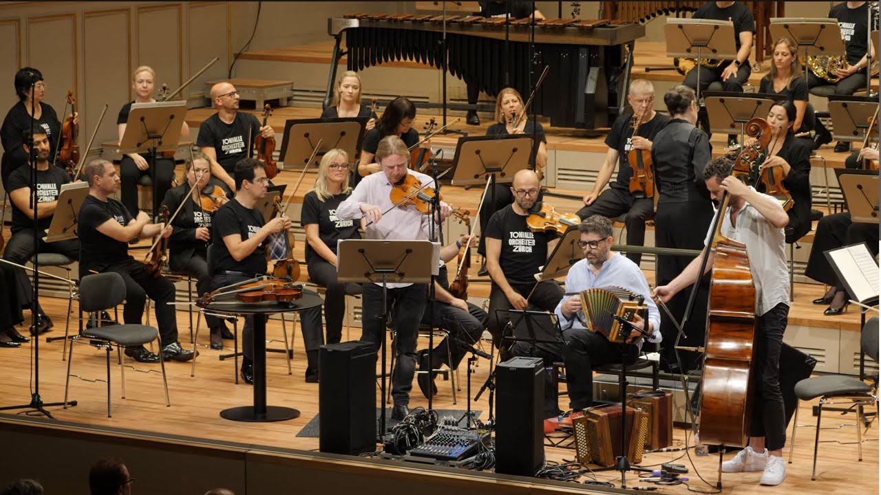 Uraufführung «Ascht - Birbäumli»