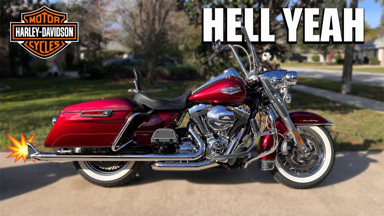 Harley Davidson Road King Fishtail Exhaust Install | Does it get any better than this?