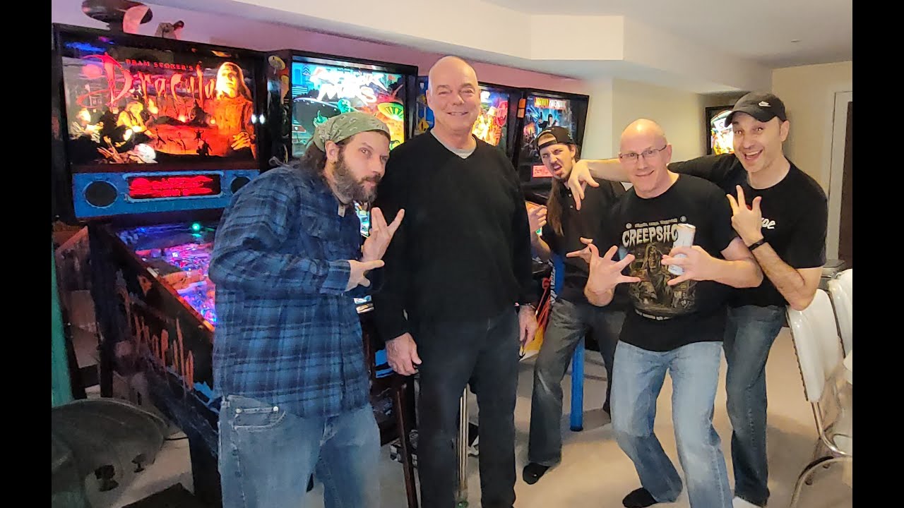 Tour of my buddy Darrell's 24 Pinball Machine Collection! Many TOP Titles!