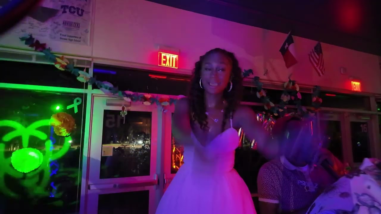 DJ GIG LOG | Peak HYPE |THE STUDENTS TOOK OVER & SUNG ON THE MIC (Part 4/5) Live DJ Set