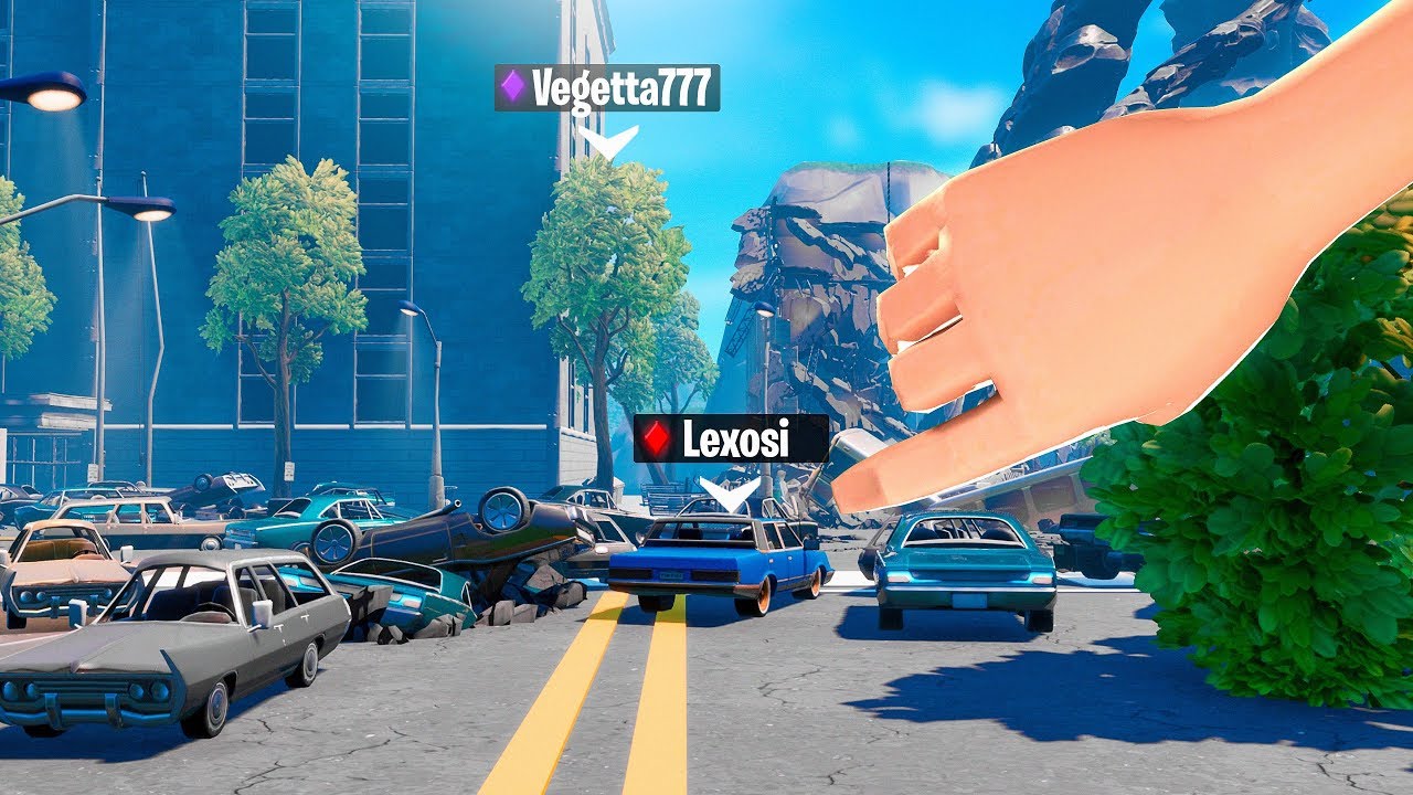 Prop Hunt: Aliens y coches, MUCHOS coches..