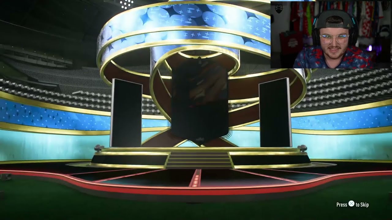 ItsHaber Opens His Base FUT Hero Upgrade Pack!