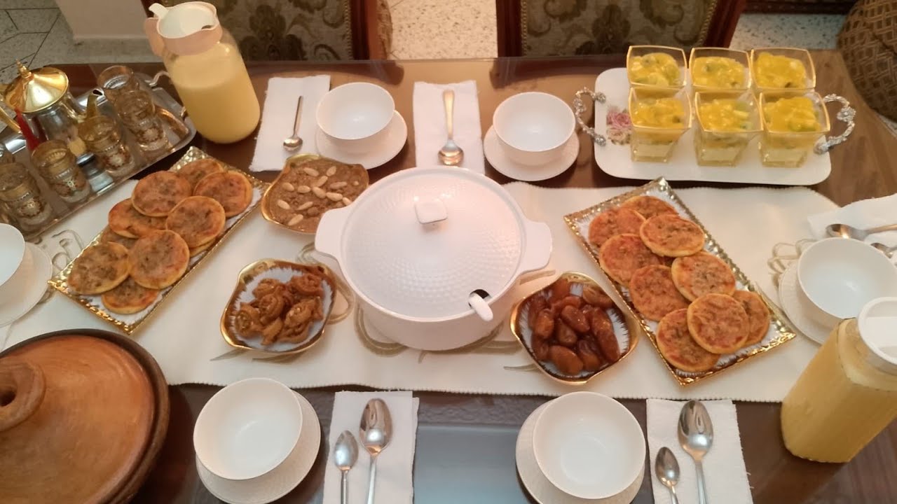 اول ماءدة فطور رمضان 2026🌛بدون عجن طاجين بالبرقوق،بيتزا،عصير منعش،حريرة ،تحليةبالفواكه🇲🇦