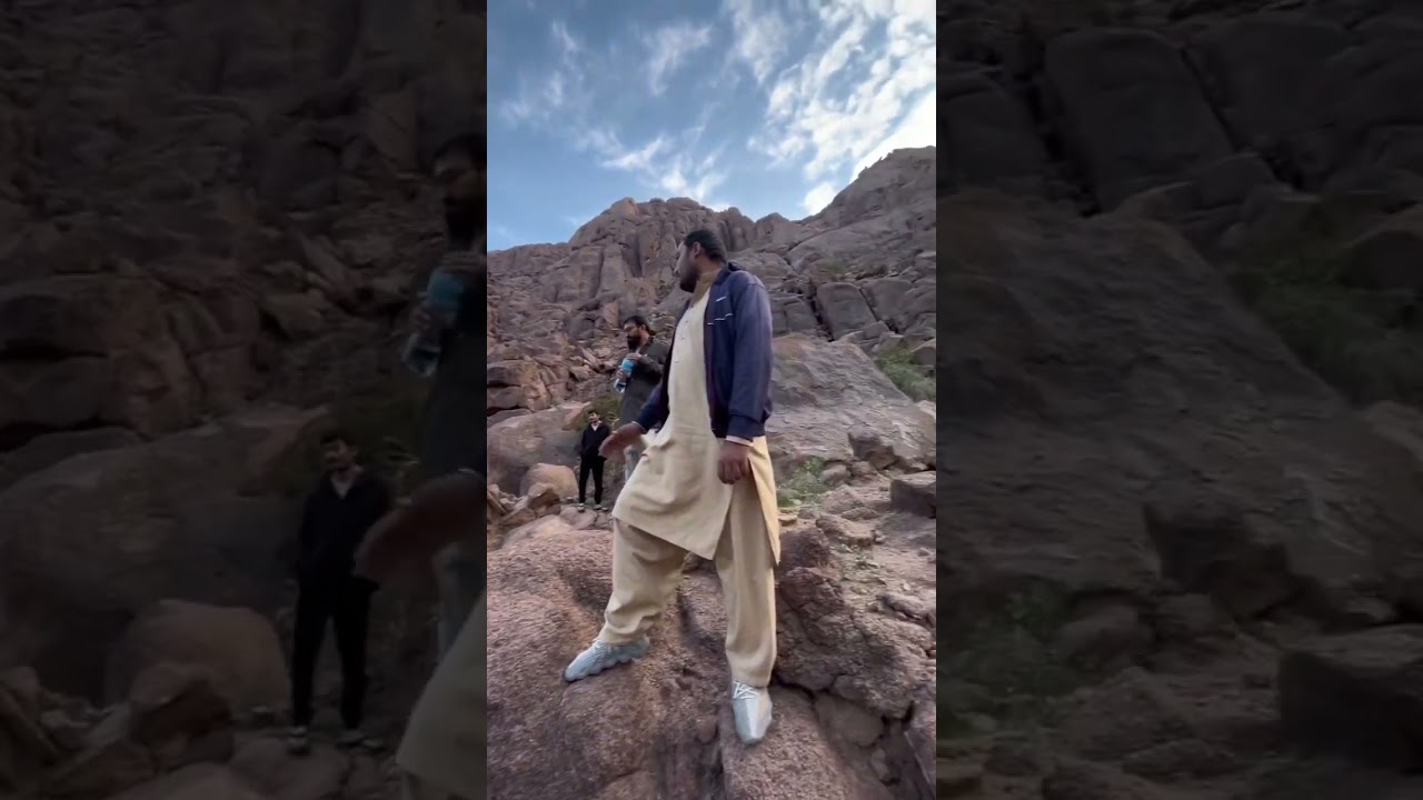 Hail Saudi Arabia ⛰️ #explore #travel #saudiarabia #perdesi