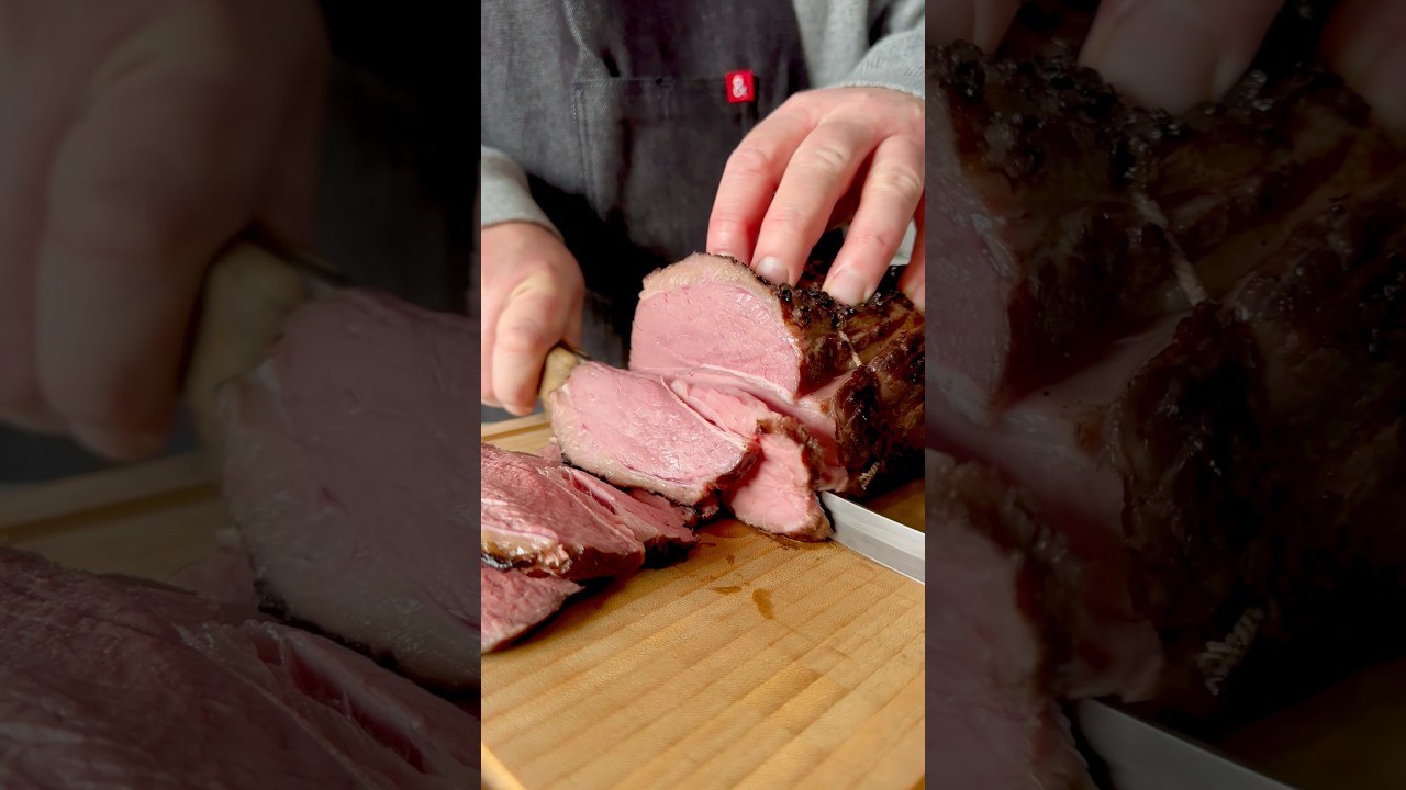Sous Vide Roast Beef with Marsala Peppercorn Sauce 🥩🔥#sousvide