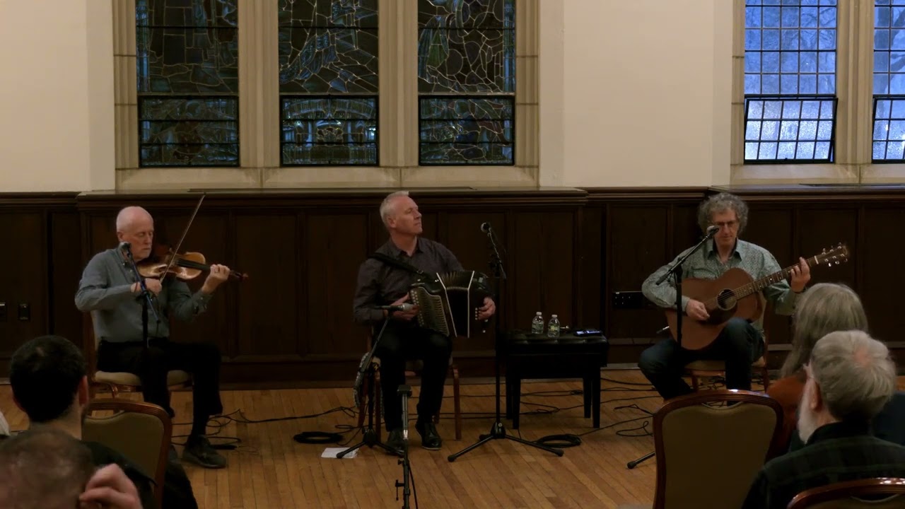 Many a wild night / John Walsh's polka / Daly's mill (polkas) - performed by Sliabh Notes.