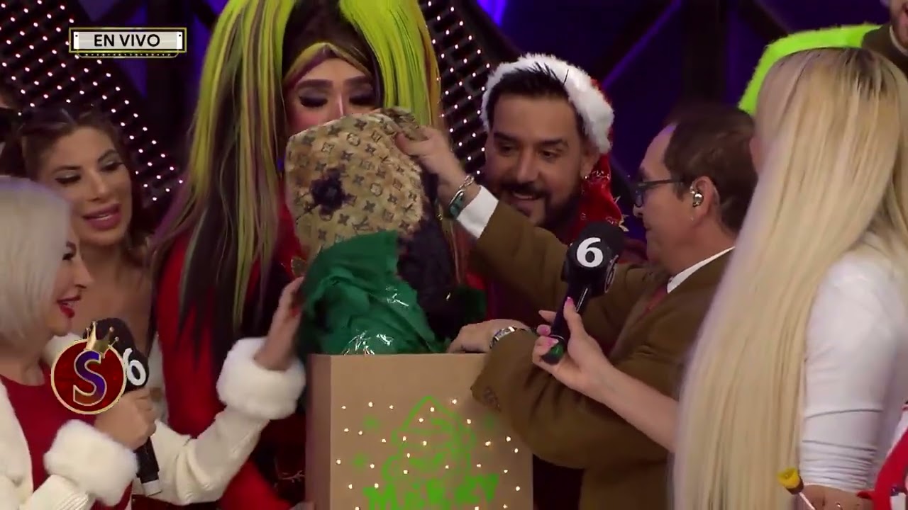 Ludivina sorprende con regalo de miles de pesos a Chavana | Es Show
